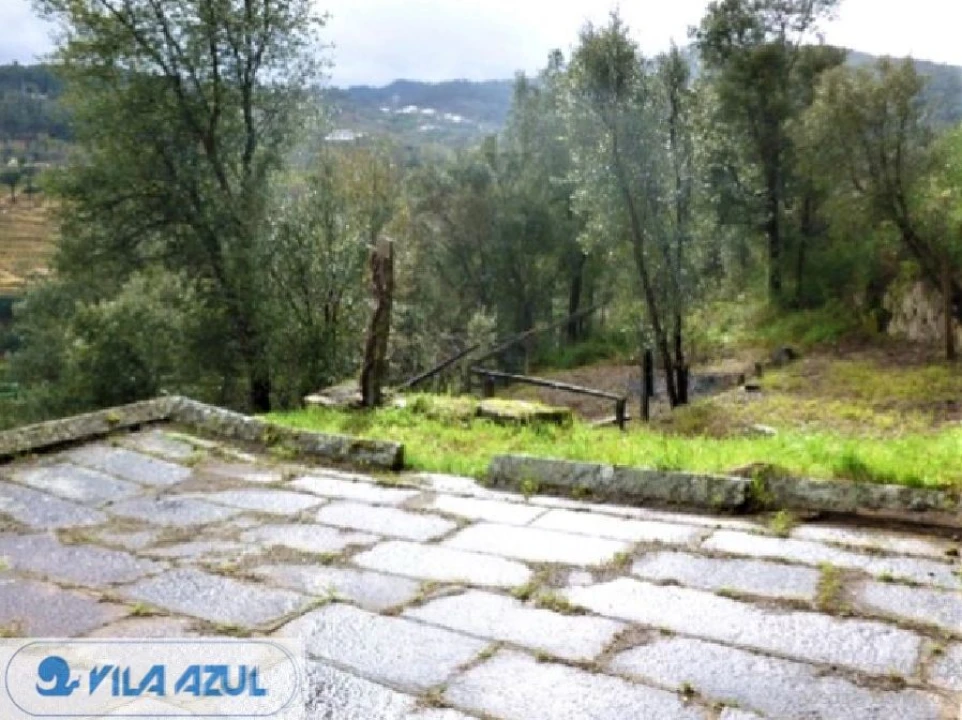 Negócio para Venda em Penhalonga e Paços de Gaiolo Foto 2