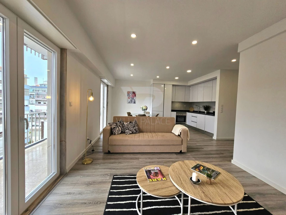 Apartamento T3 para Venda em Benfica Foto 1