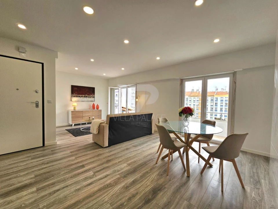 Apartamento T3 para Venda em Benfica Foto 3