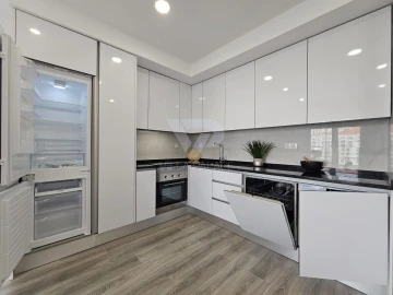 Apartamento T3 para Venda em Benfica
