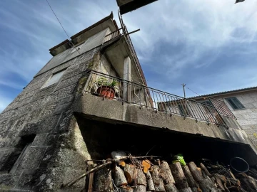 Moradia T2 para Venda em Ansiães