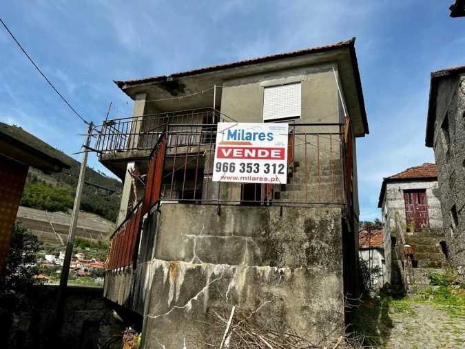 Moradia T2 para Venda em Ansiães