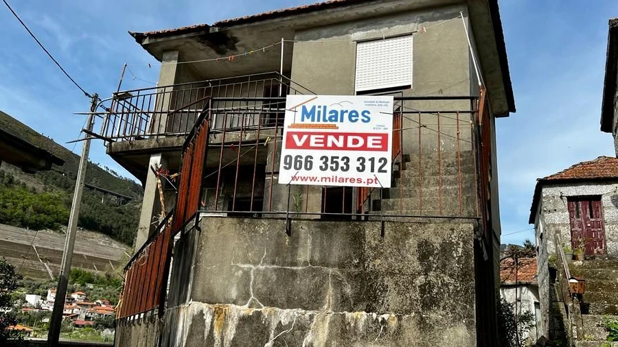 Moradia T2 para Venda em Ansiães