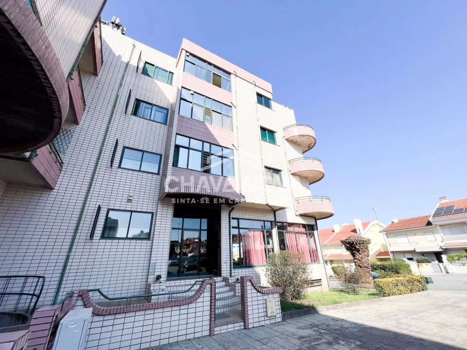 Apartamento T2 para Venda em Rio Tinto Foto 19