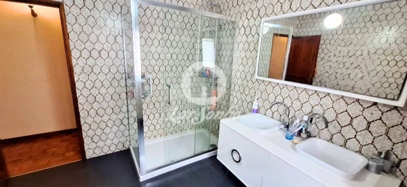 Moradia T5 para Venda em Aguçadoura e Navais