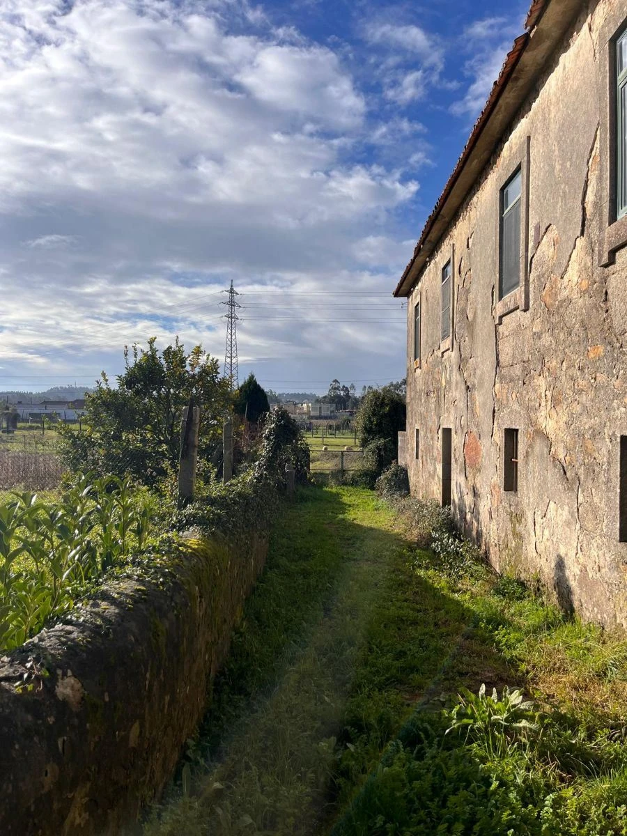Terreno para Venda em Arcozelo Foto 3