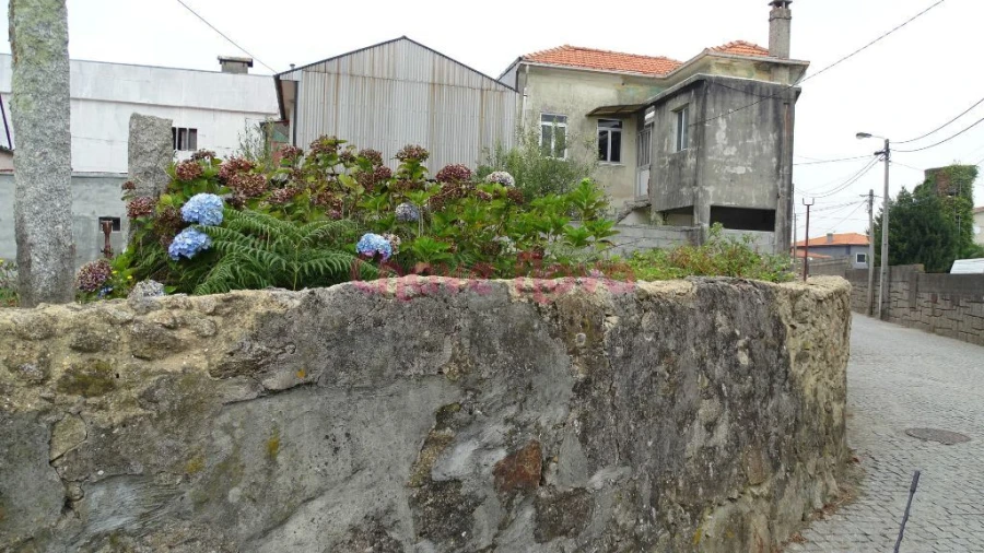 Terreno para Venda em Arcozelo Foto 6