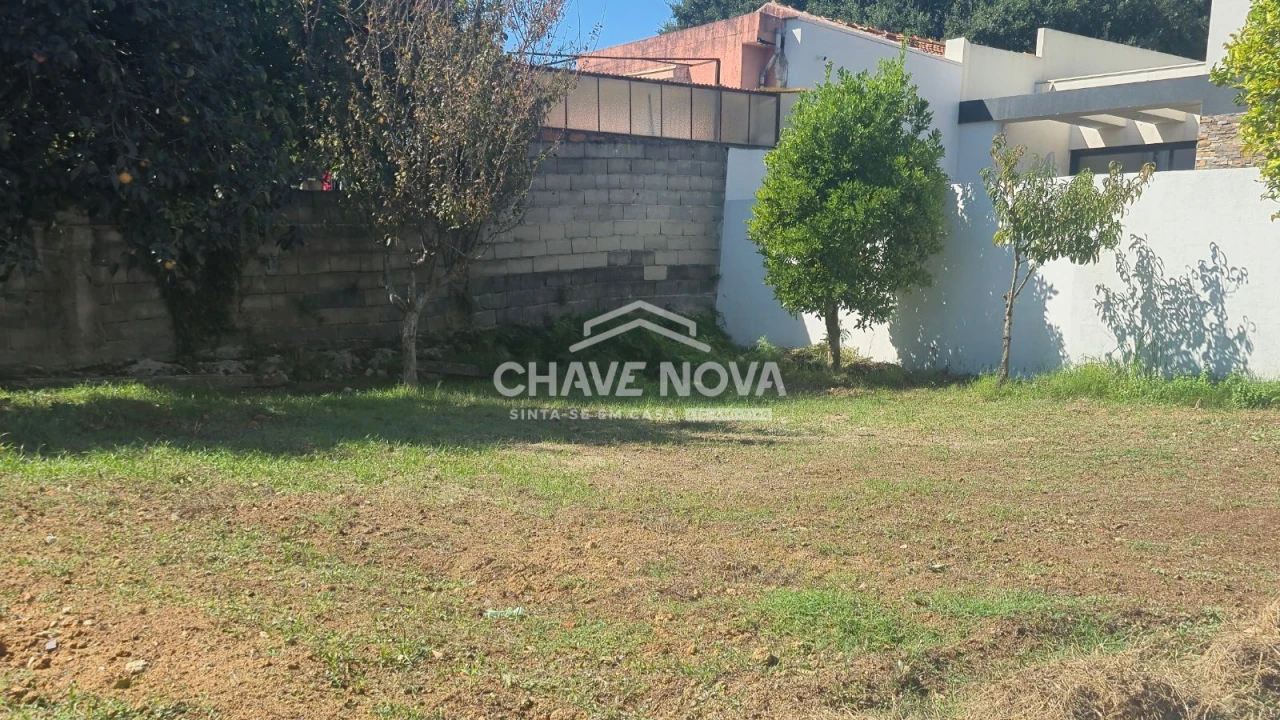 Terreno P/ Prédio para Venda em Arcozelo Foto 3