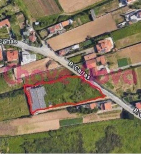 Terreno Comércio / Armazém para Venda em Arcozelo