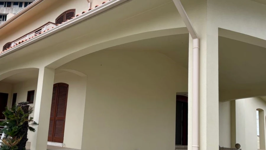 Moradia T4 para Arrendamento em Arcozelo