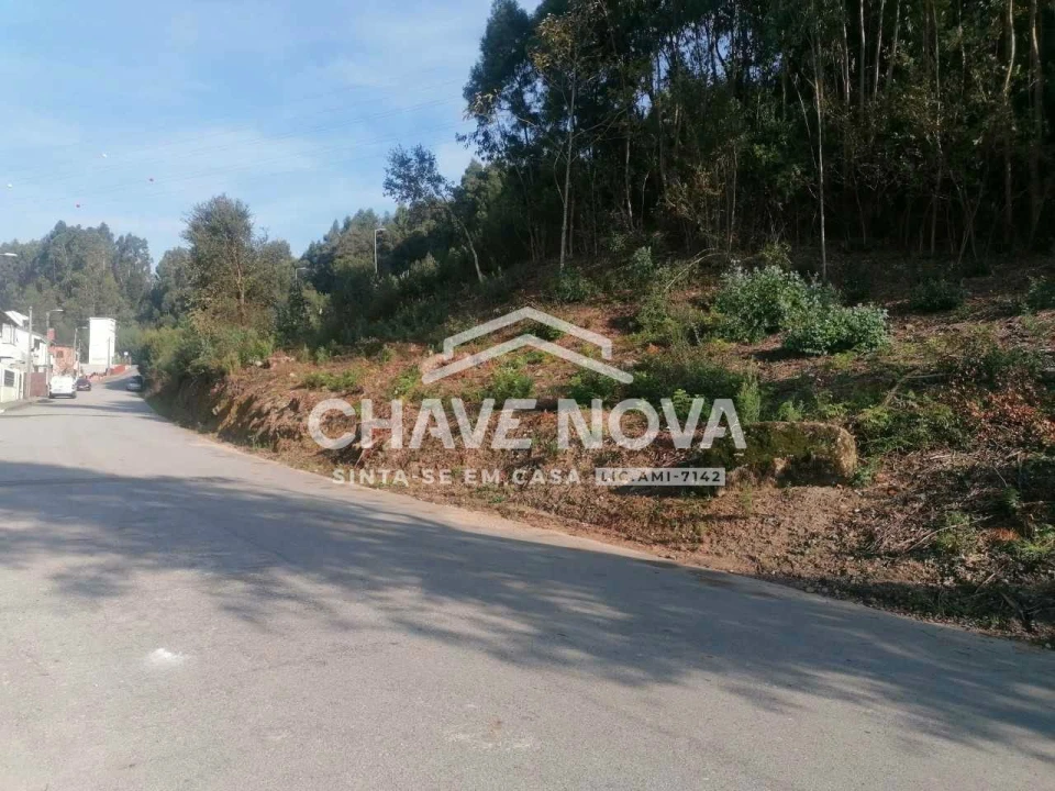 Terreno para Venda em Arcozelo Foto 3