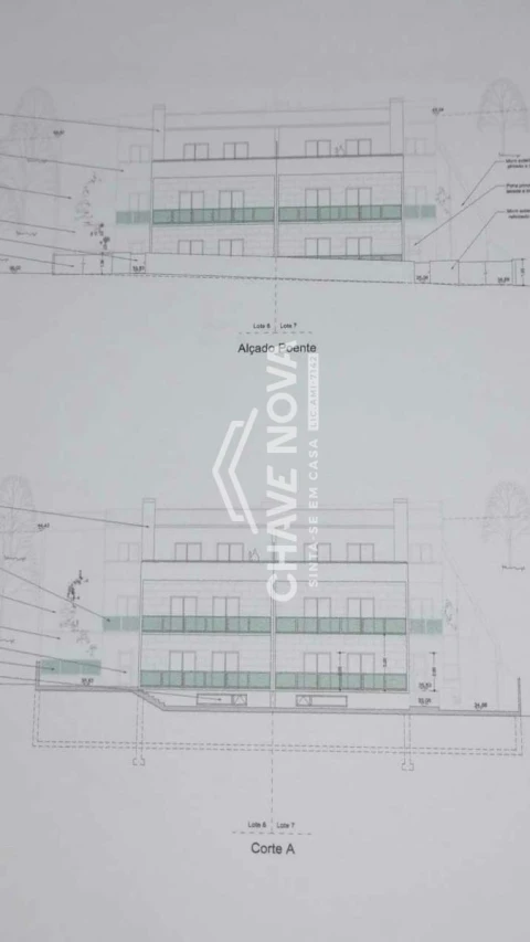 Terreno para Venda em Arcozelo