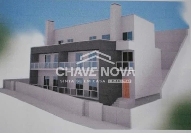 Terreno para Venda em Arcozelo