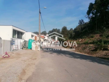 Terreno para Venda em Arcozelo