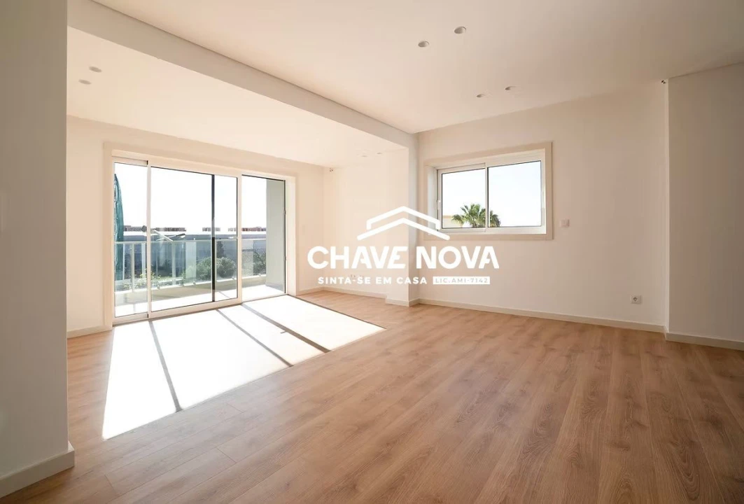 Apartamento T2 para Venda em Cachopo Foto 5