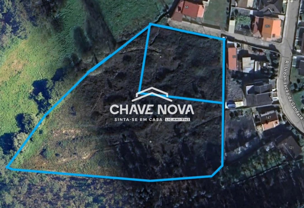 Terreno Misto para Venda em Argoncilhe Foto 3