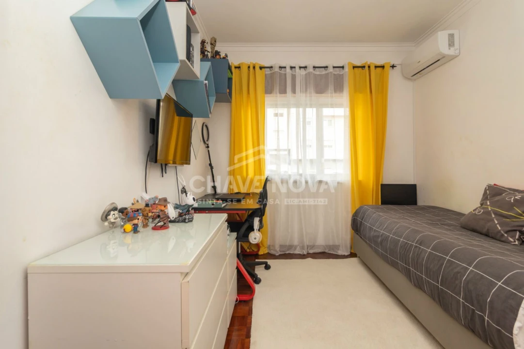Apartamento T2 para Venda em Amora Foto 11