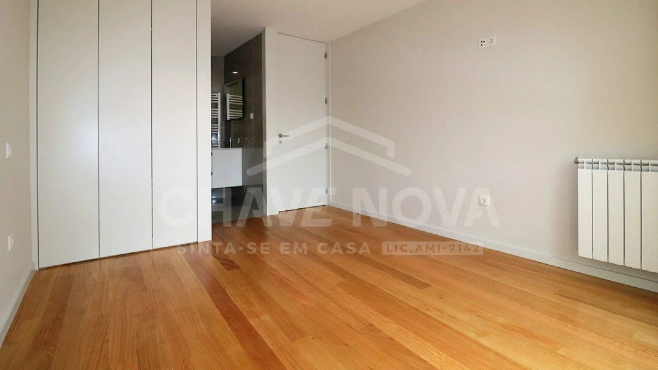 Apartamento T4 para Venda em Aguçadoura e Navais Foto 10