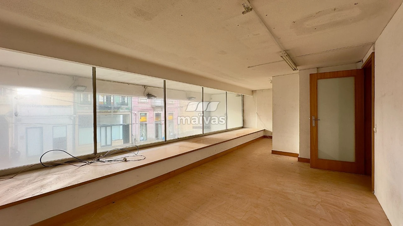 Loja para Arrendamento em Custóias, Leça do Balio e Guifões Foto 16