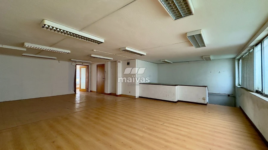 Loja para Arrendamento em Custóias, Leça do Balio e Guifões Foto 13