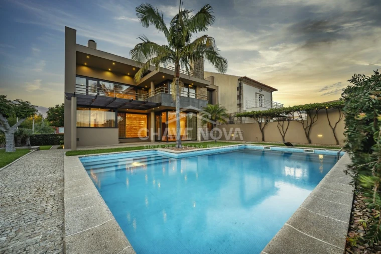 Moradia T4 para Venda em Custóias, Leça do Balio e Guifões Foto 2