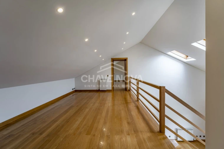 Moradia T4 para Venda em Custóias, Leça do Balio e Guifões Foto 15