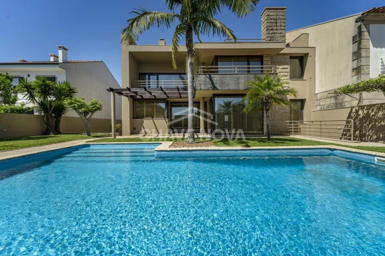 Moradia T4 para Venda em Custóias, Leça do Balio e Guifões Foto 25