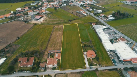 Terreno Misto para Venda em Abade de Neiva