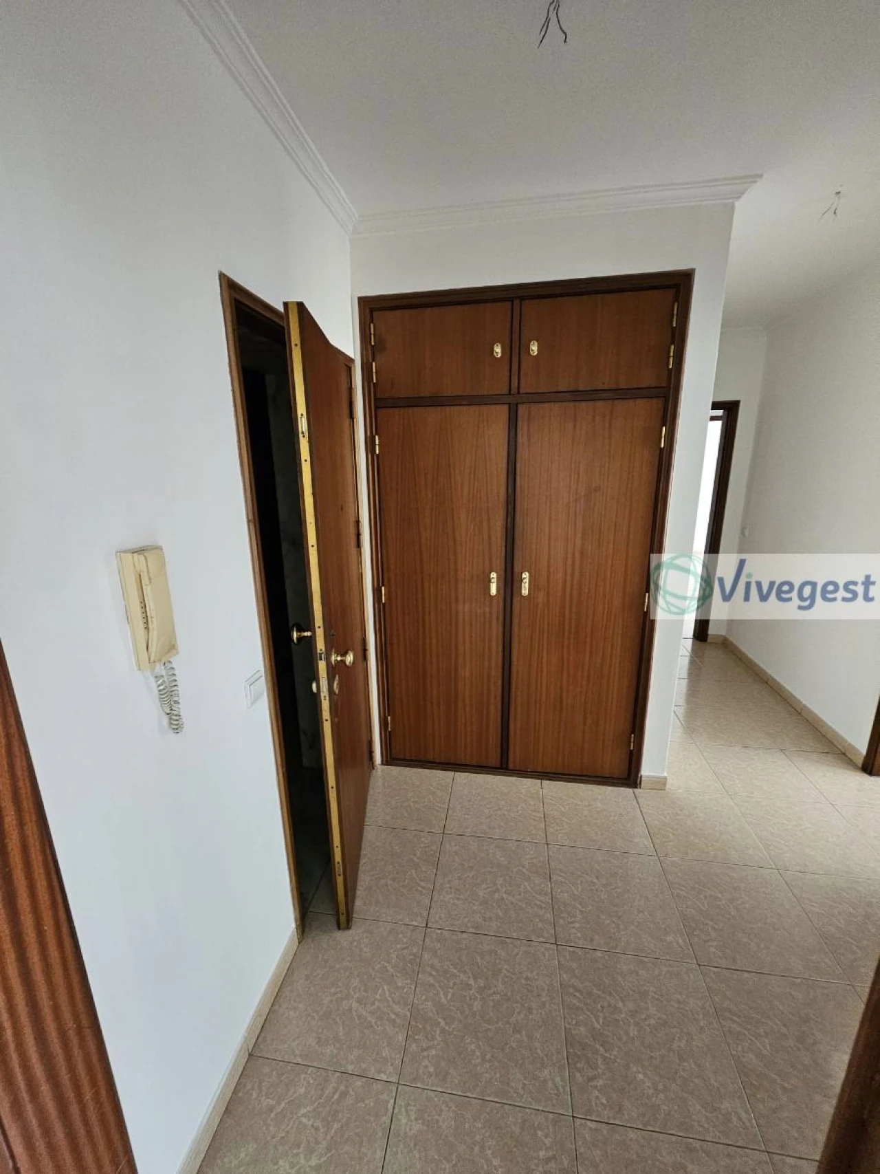 Apartamento T2 para Arrendamento em Cidade da Maia Foto 3