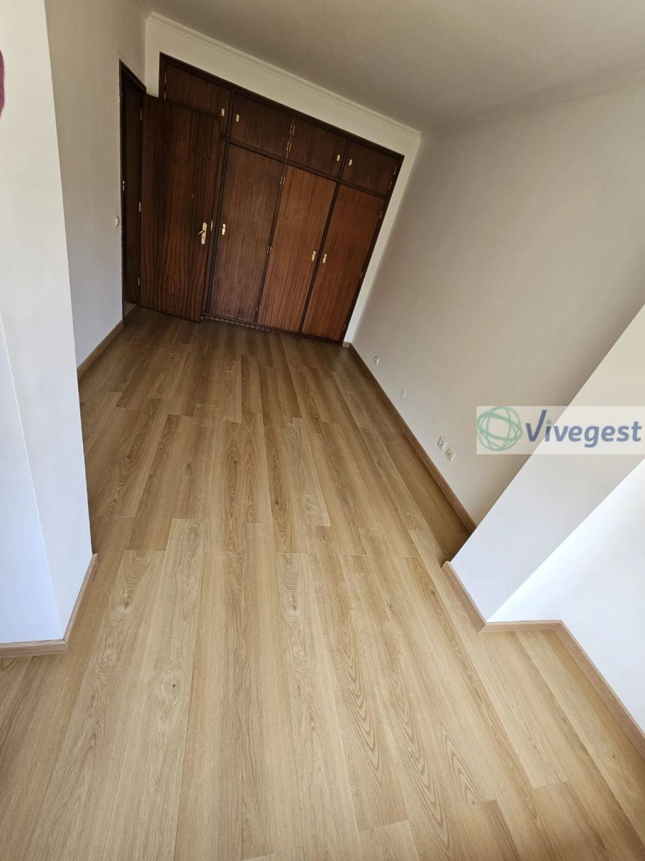 Apartamento T2 para Arrendamento em Cidade da Maia Foto 9