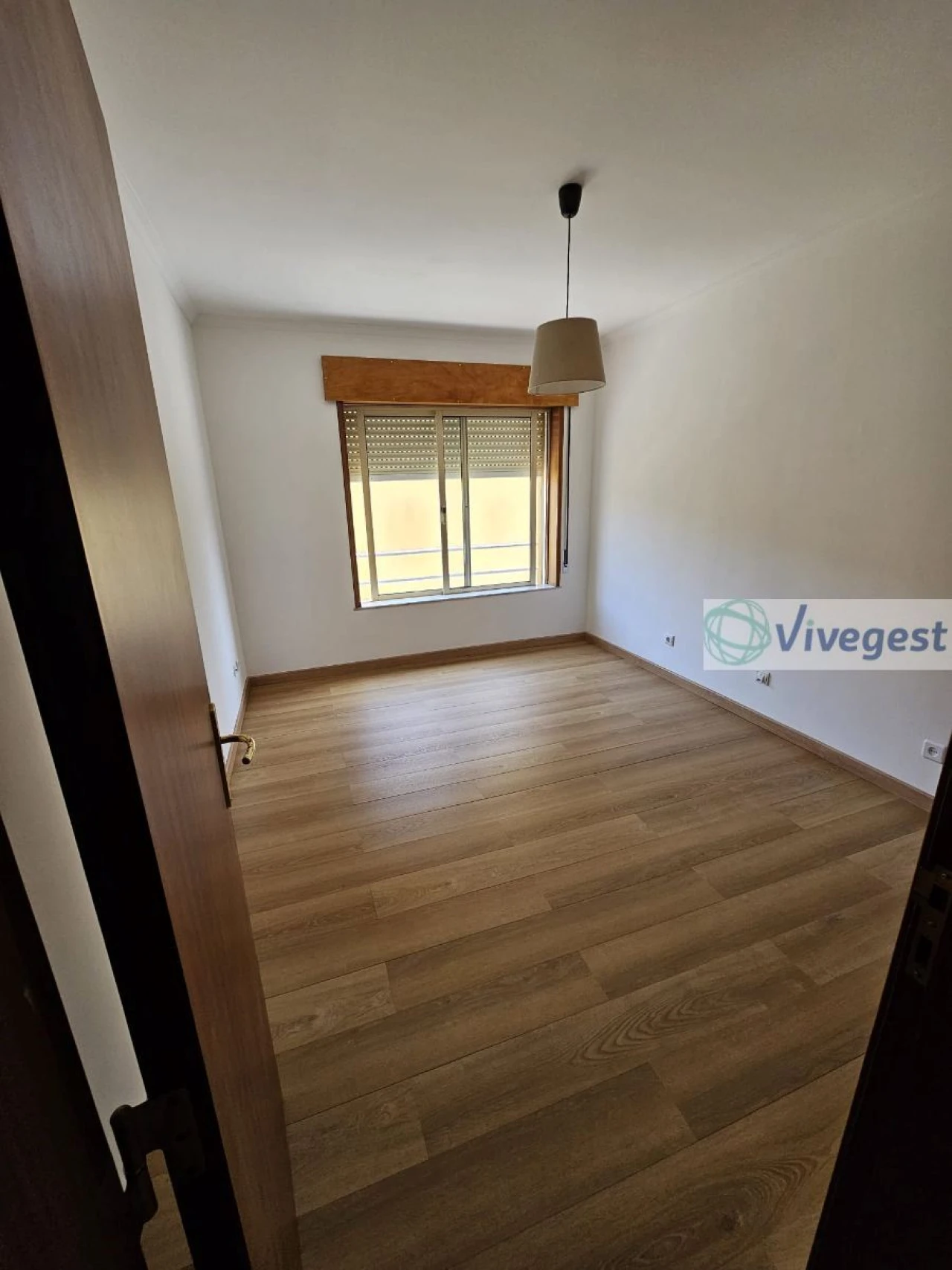 Apartamento T2 para Arrendamento em Cidade da Maia Foto 11