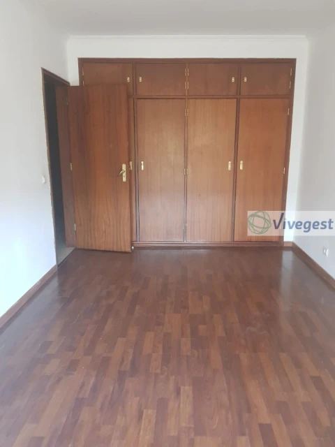Apartamento T2 para Arrendamento em Cidade da Maia