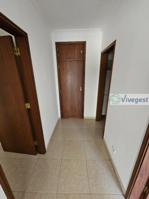 Apartamento T2 para Arrendamento em Cidade da Maia