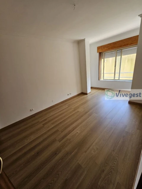 Apartamento T2 para Arrendamento em Cidade da Maia