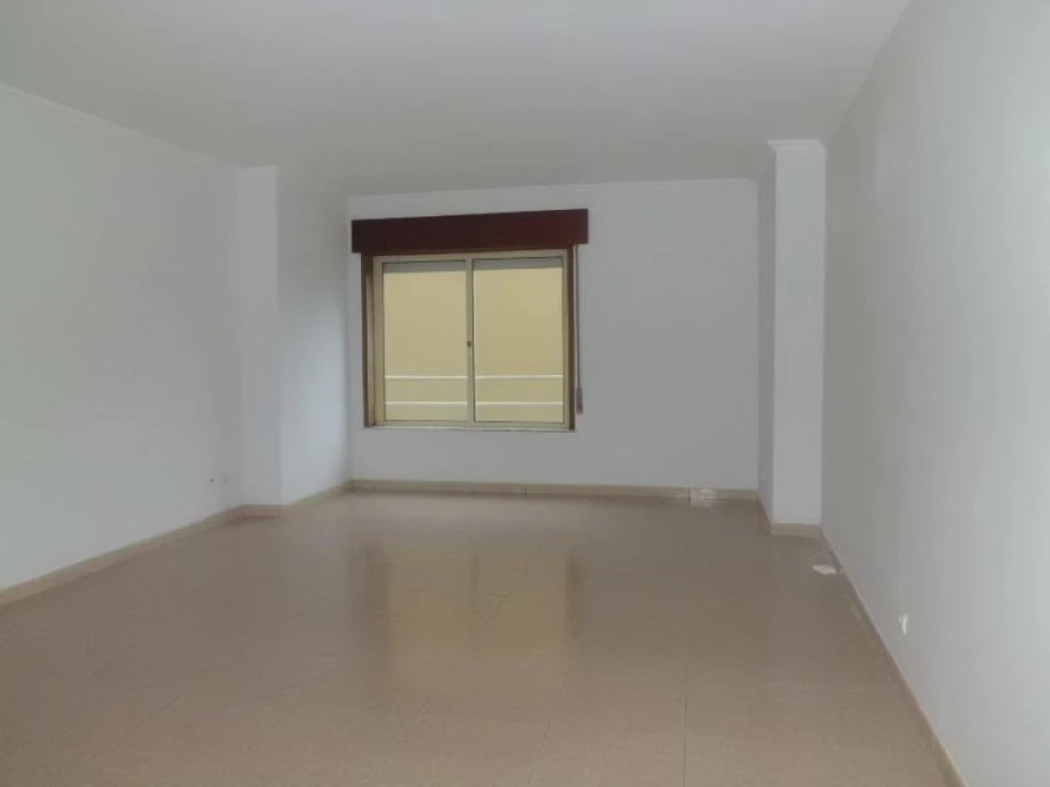 Apartamento T2 para Arrendamento em Cidade da Maia Foto 1