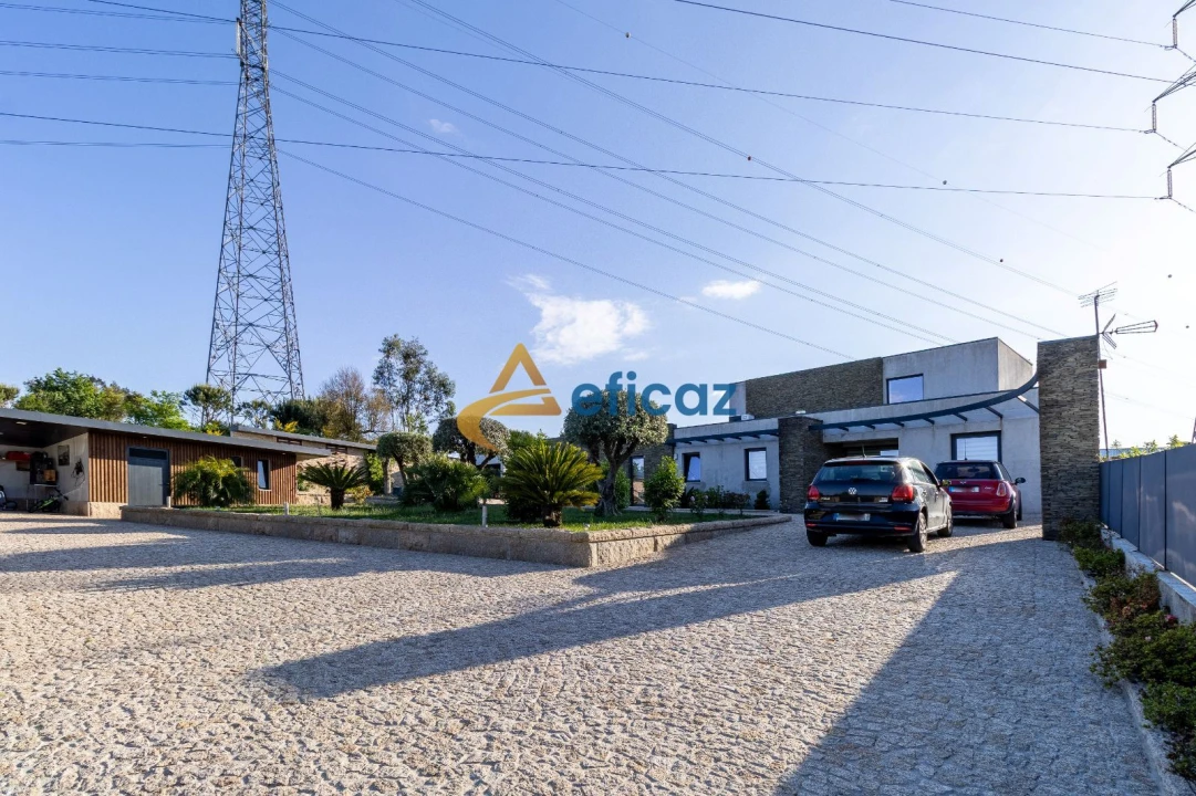 Moradia T3 para Venda em Guilhufe e Urrô Foto 29