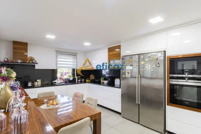 Moradia T3 para Venda em Guilhufe e Urrô