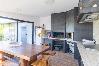 Moradia T3 para Venda em Guilhufe e Urrô