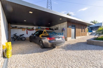 Moradia T3 para Venda em Guilhufe e Urrô