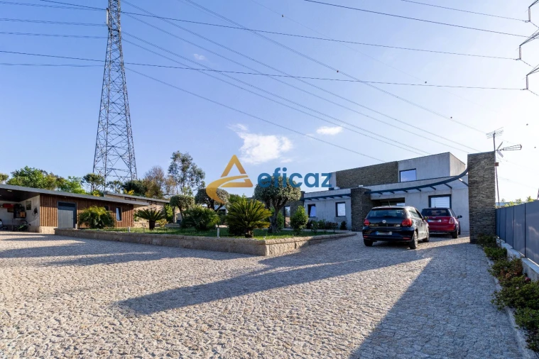 Moradia T3 para Venda em Guilhufe e Urrô Foto 29