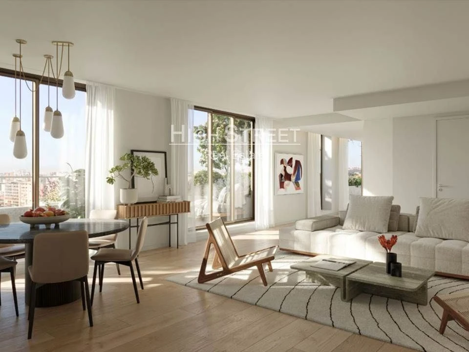 Apartamento T3 para Venda em Alvalade Foto 1