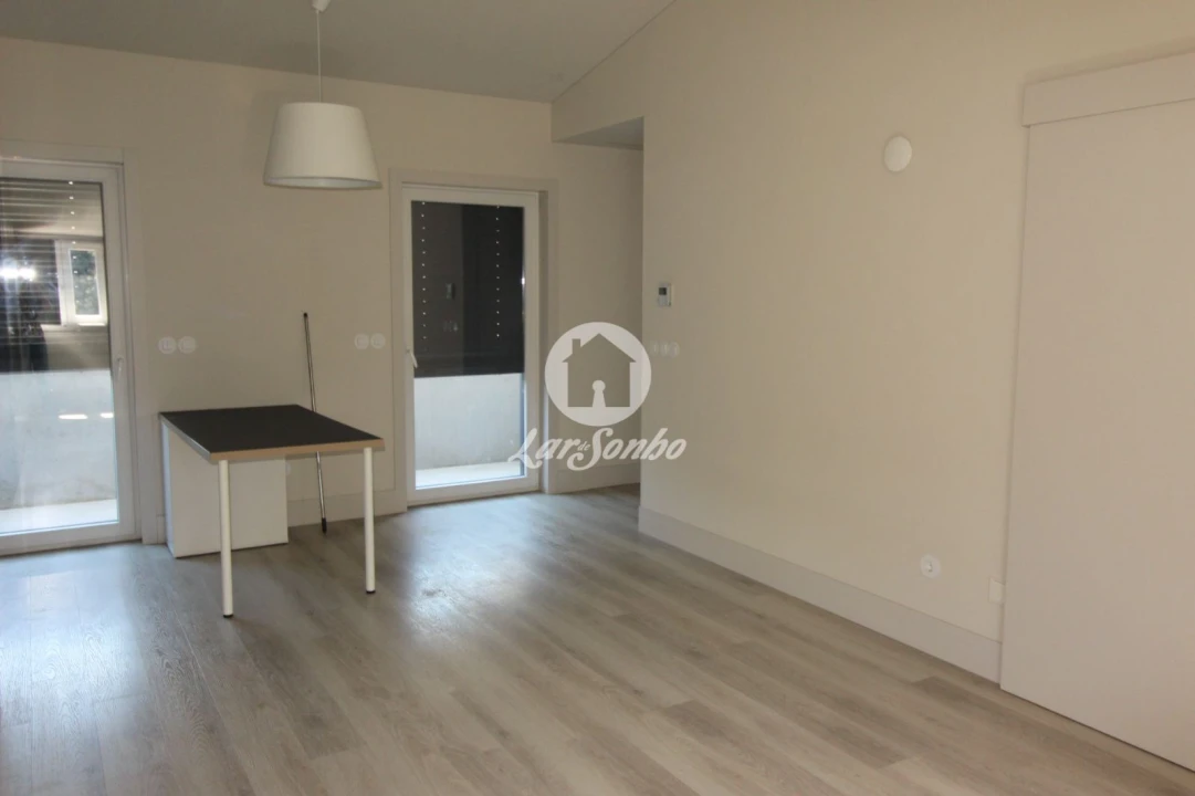 Apartamento T2 para Venda em São Vicente (Braga) Foto 8