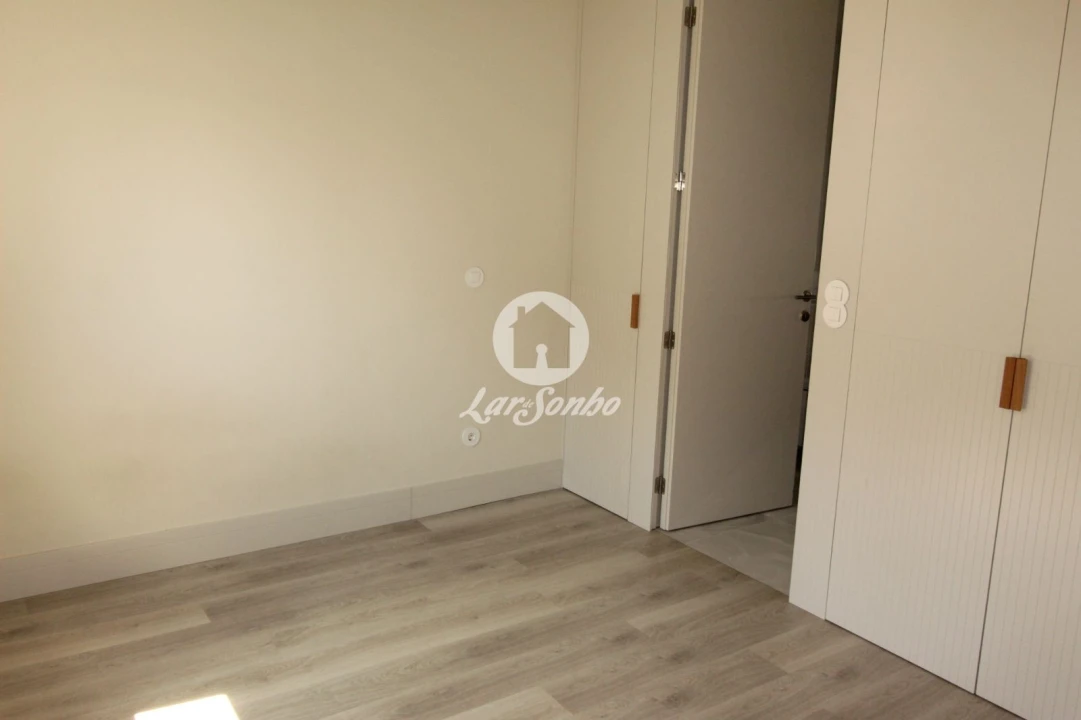 Apartamento T2 para Venda em São Vicente (Braga) Foto 9