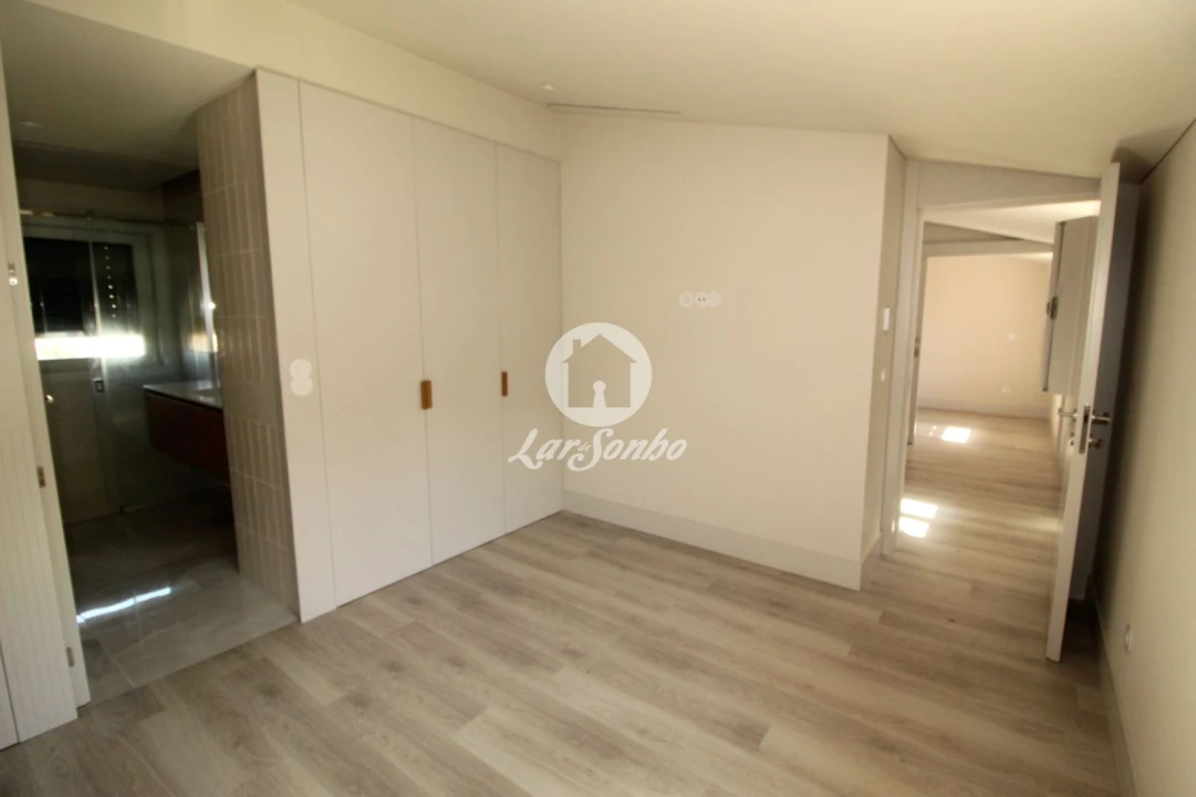 Apartamento T2 para Venda em São Vicente (Braga) Foto 10