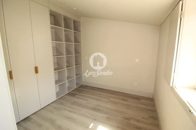 Apartamento T2 para Venda em São Vicente (Braga)