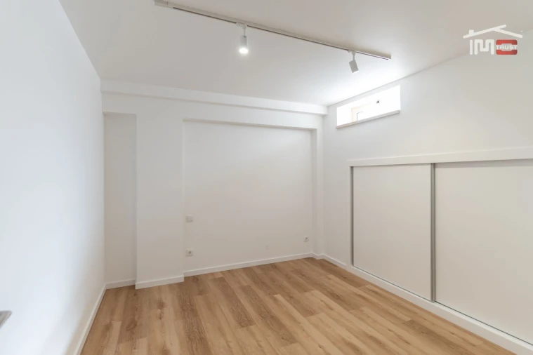 Apartamento T3 para Venda em Leiria, Pousos, Barreira e Cortes Foto 15