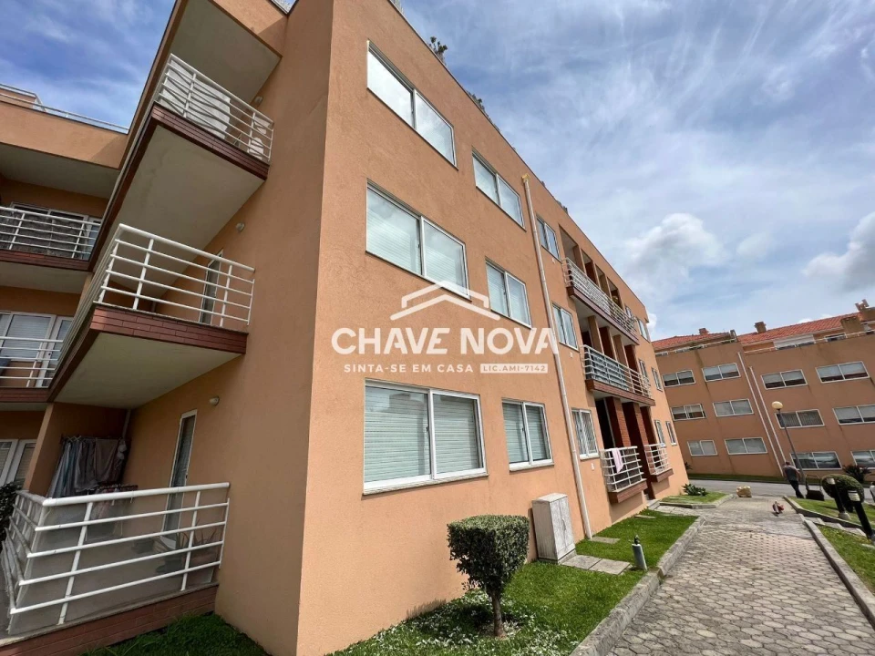 Apartamento T2 para Venda em Canelas Foto 1