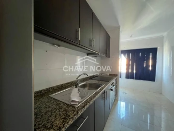 Apartamento T2 para Venda em Canelas