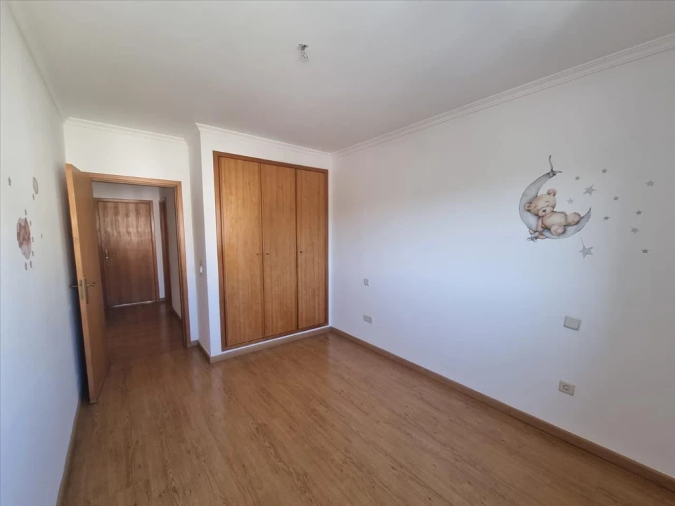 Apartamento T3 para Venda em O. Azeméis, Riba-Ul, Ul, Macinhata Seixa, Madail Foto 9