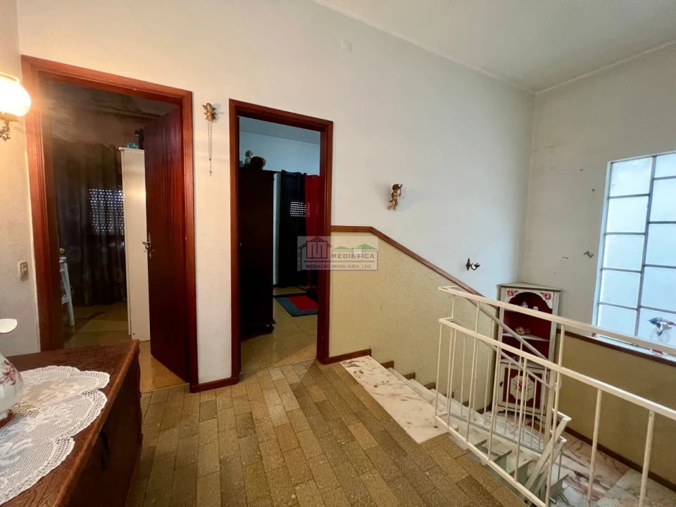 Moradia T5 para Venda em Alfandega da Fe Foto 13